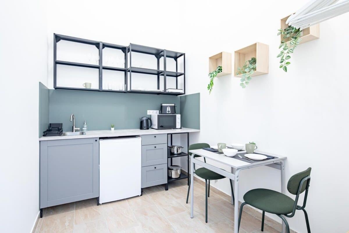 Central - New - Comfy Ac Studio Budapest Luaran gambar